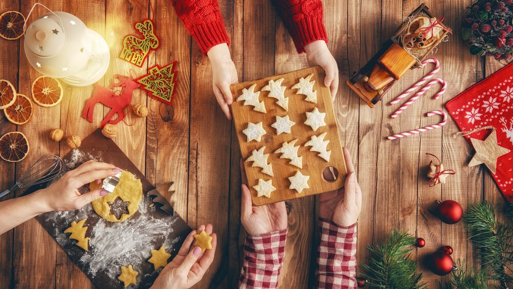 Memory Making Family Christmas Traditions To Start This Year