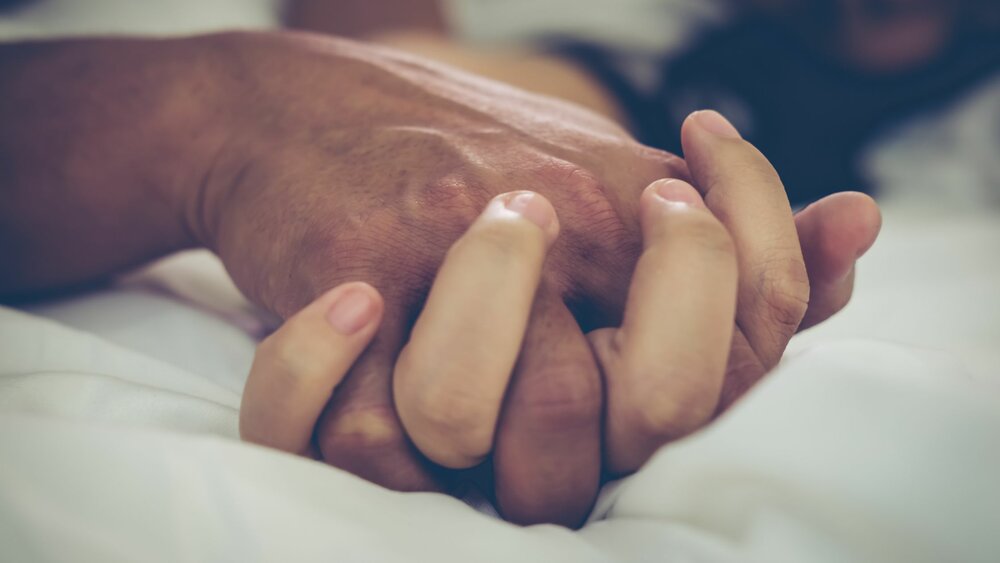 7 Memorable Ways To Honor Your Loved One Once They've Passed